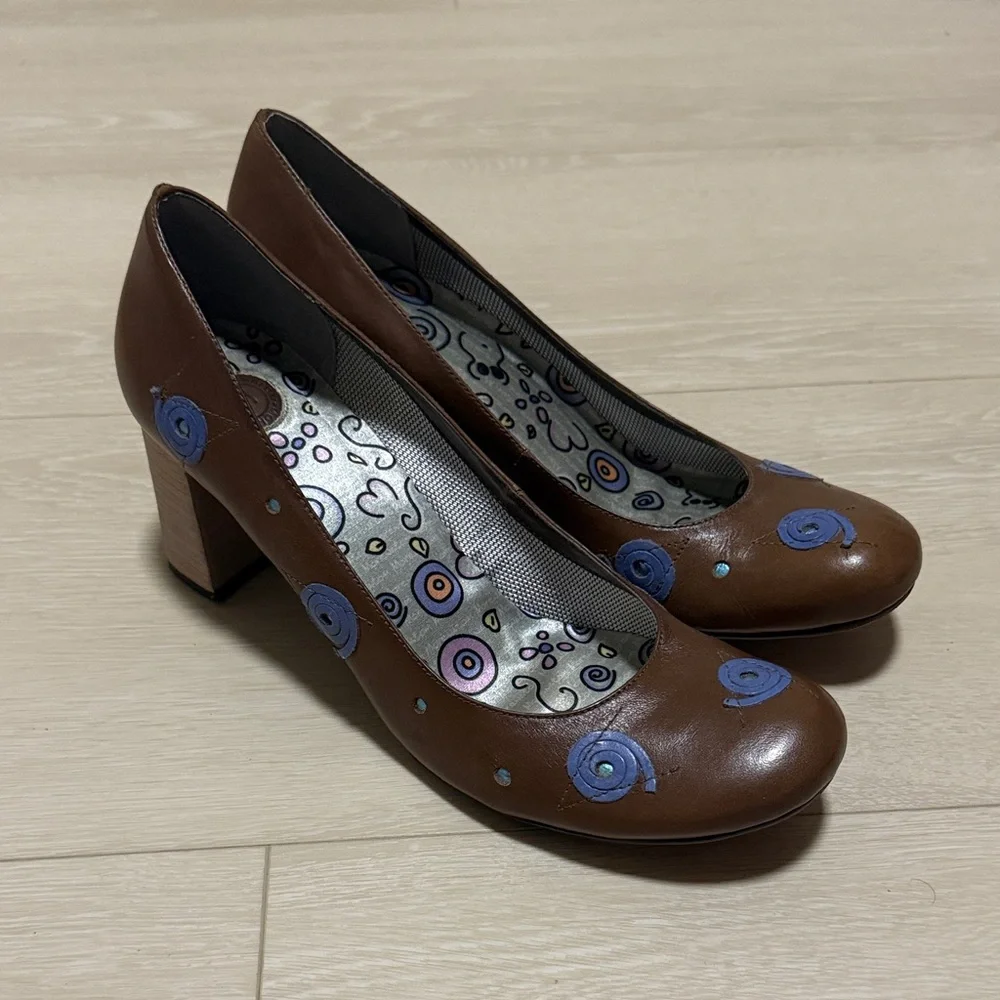 Vintage Morenatom Brown Heels with Blue Accents